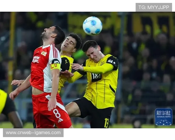 多特蒙德3-0完胜柏林联合，施洛特贝克头球破门